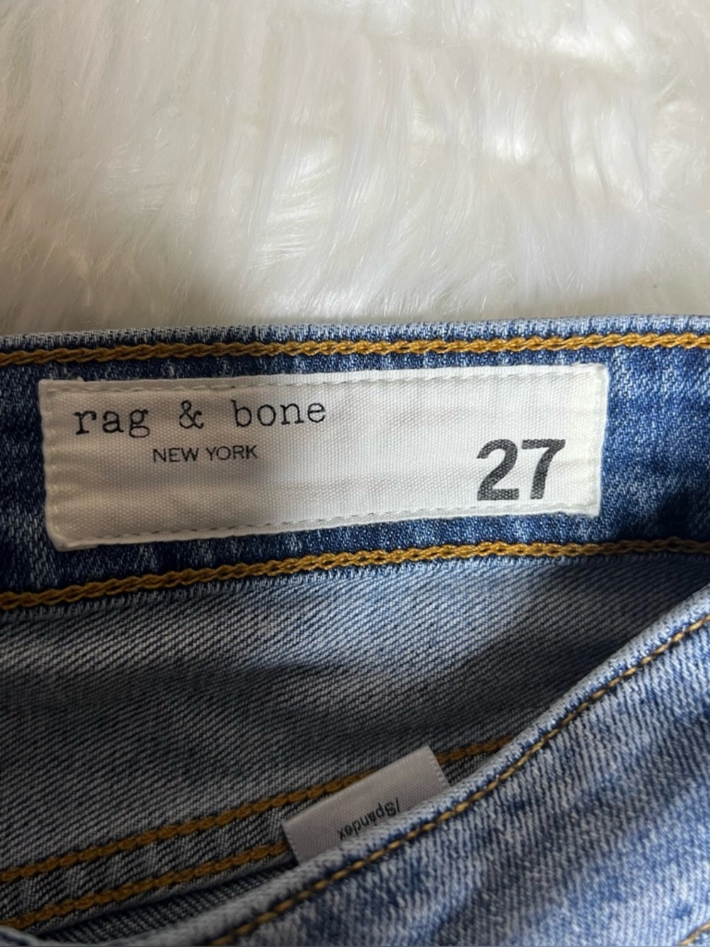 Women’s Rag & Bone Dre Low-Rise Slim Boyfriend Jeans Size 27 Retails: $235 - Picture 6 of 6